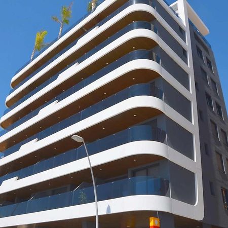Apartamento De Lujo En Primera Linea De Playa Benidorm Luaran gambar