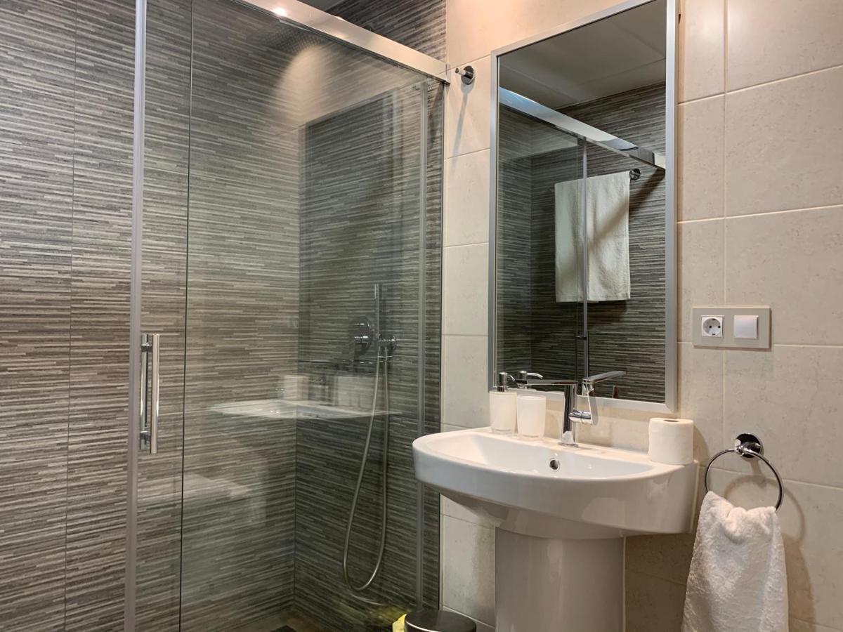 Apartamento De Lujo En Primera Linea De Playa Benidorm Luaran gambar