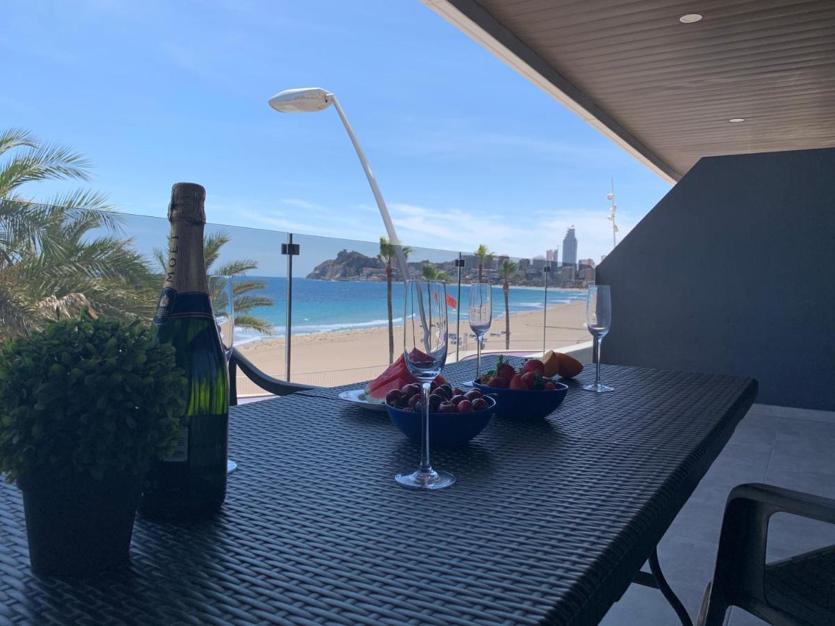 Apartamento De Lujo En Primera Linea De Playa Benidorm Luaran gambar