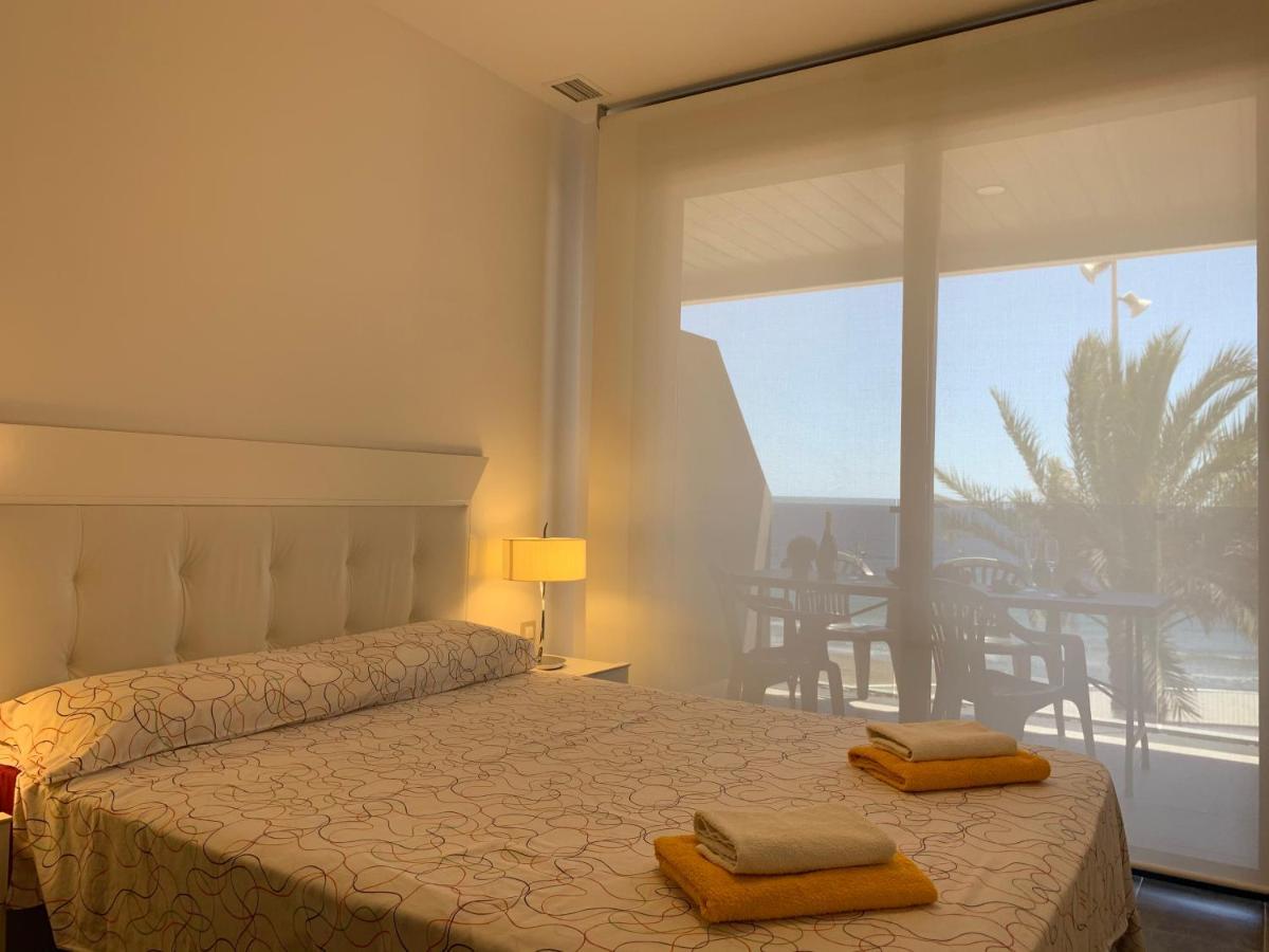 Apartamento De Lujo En Primera Linea De Playa Benidorm Luaran gambar